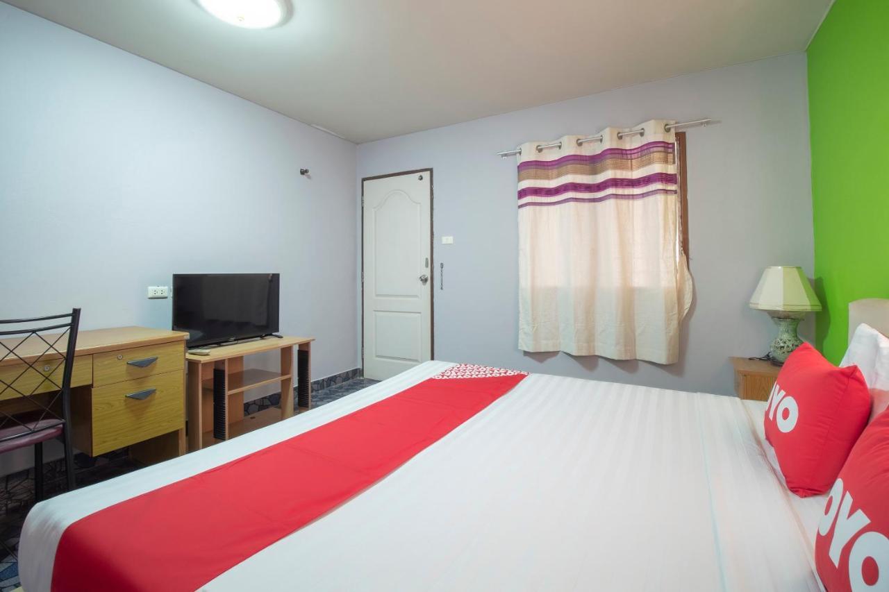Oyo 663 Green Beach Room Pattaya Exterior photo